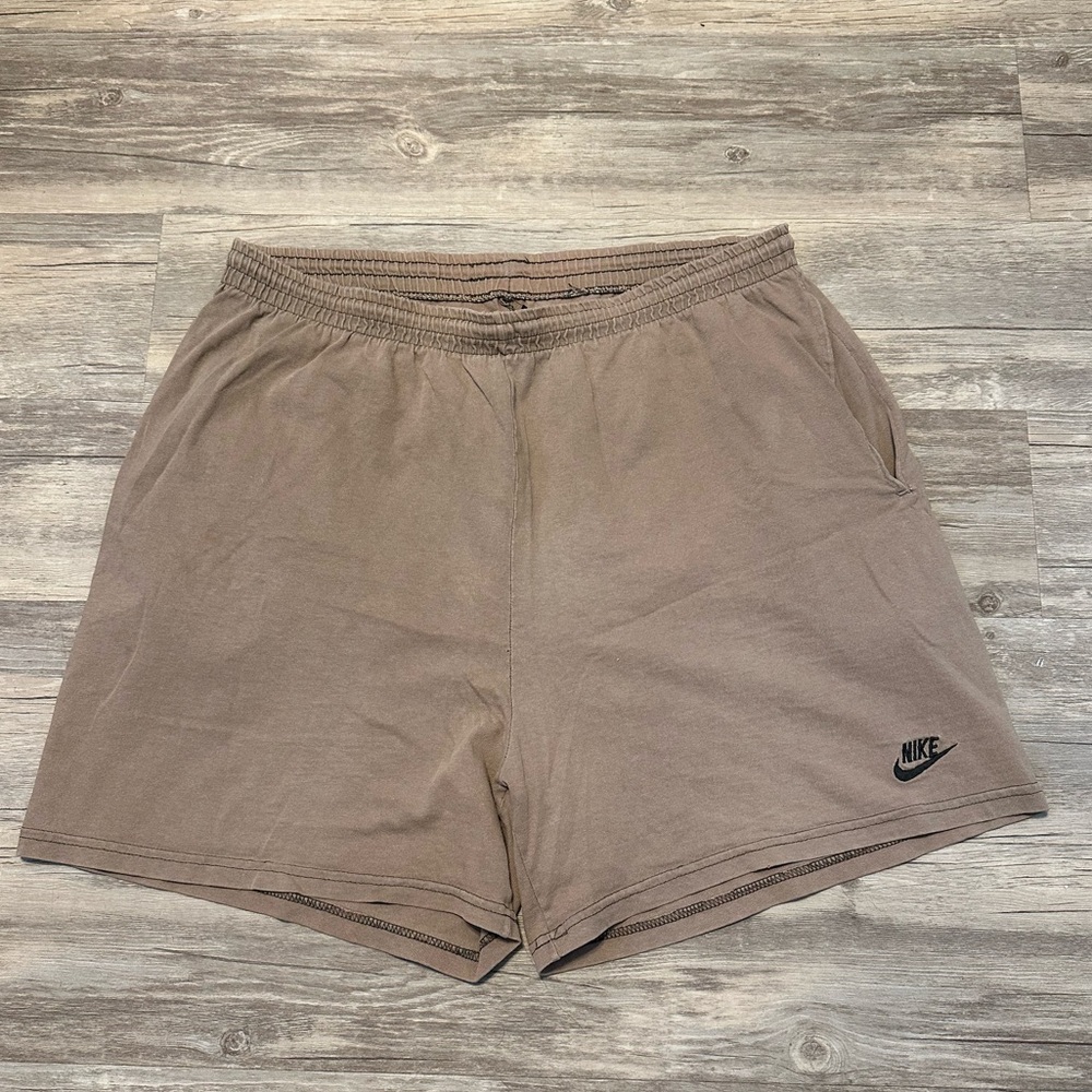 VTG rare Nike cotton shorts - embroidered swoosh spellout - size XL